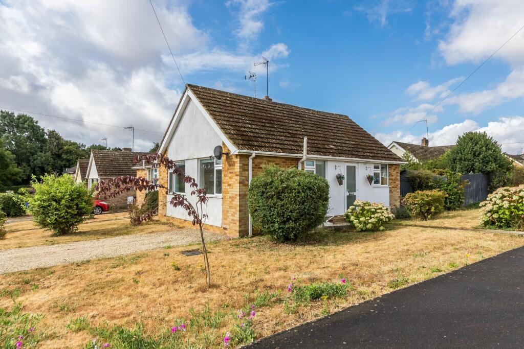 Main image of property: Horton Road, Middleton Cheney OX17 2LJ