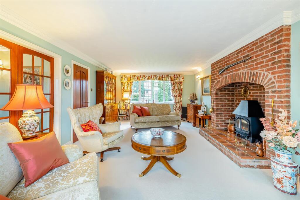 Kings Lodge Drive, Mansfield photo 4