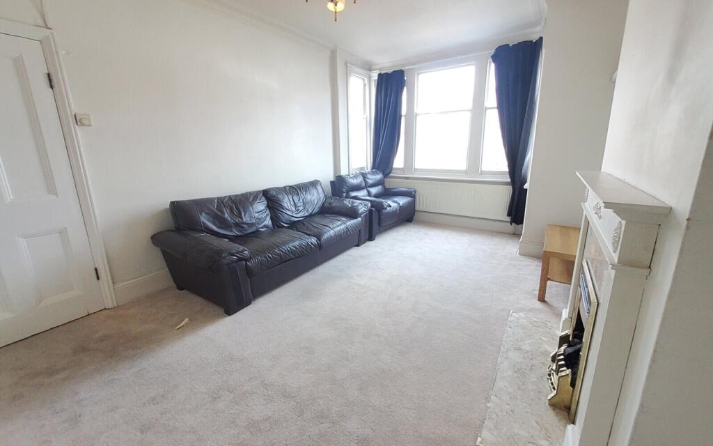 Apartment in Harrow - View 5