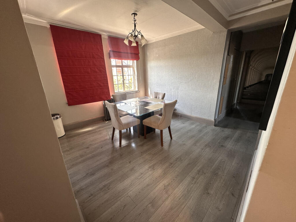3 bedroom flat for rent