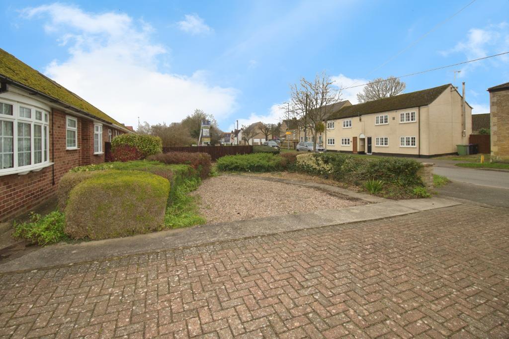 Towngate East, Market Deeping photo 3