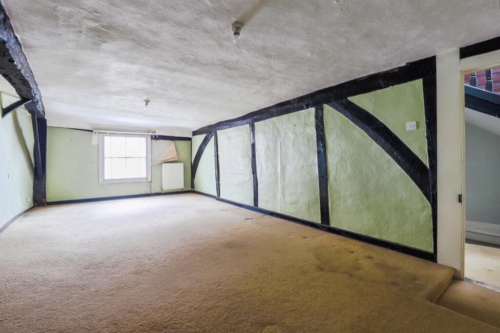 Apartment in Tonbridge and Malling, West Malling - More