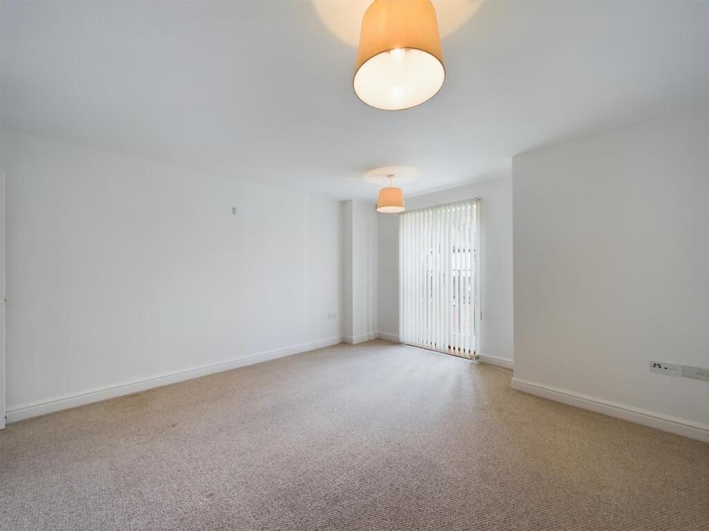 Additional image 6 of 14 Kineton Grange Solihull B92 7EB