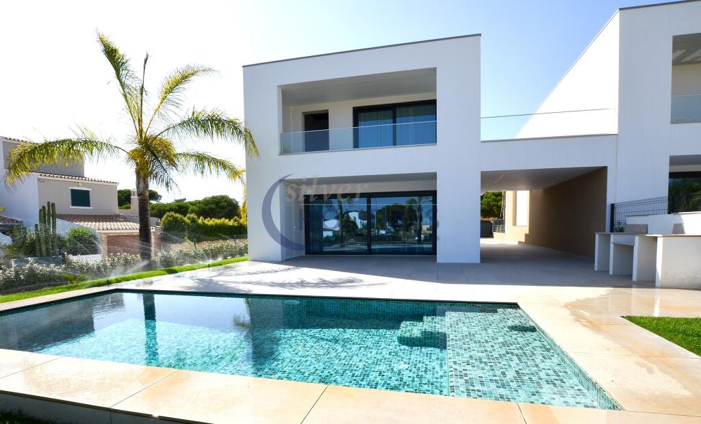 Main image of property: Algarve, Quarteira