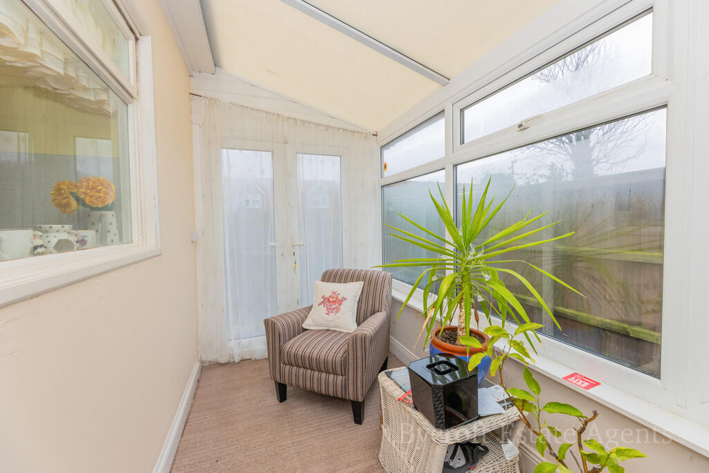 128, Ormesby Road photo 3