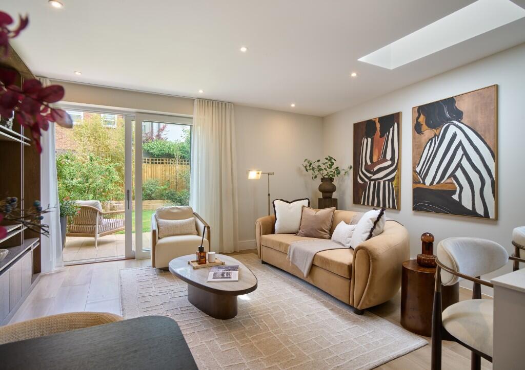 House in London - View 3