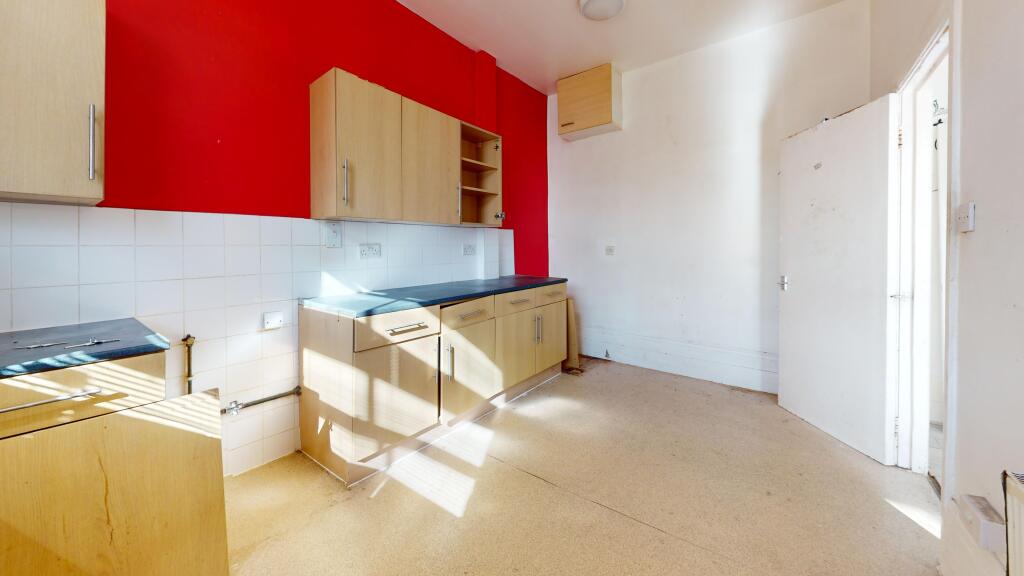 Apartment in London - View 5