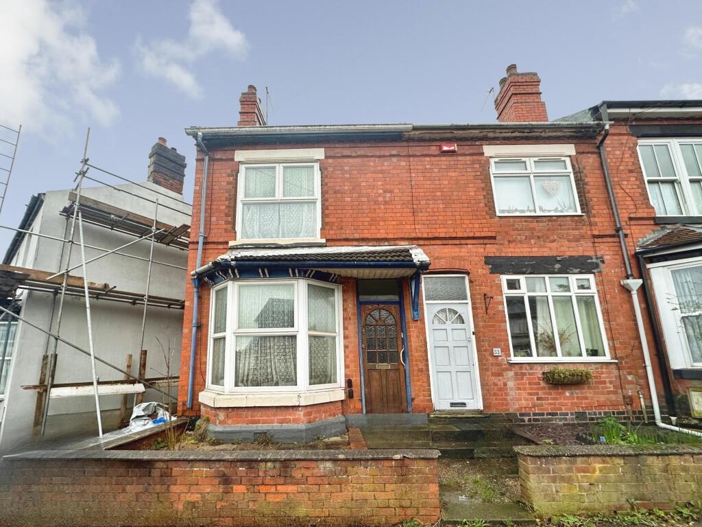 Main image of property: 31 Court Road, Wolverhampton WV6 0JN