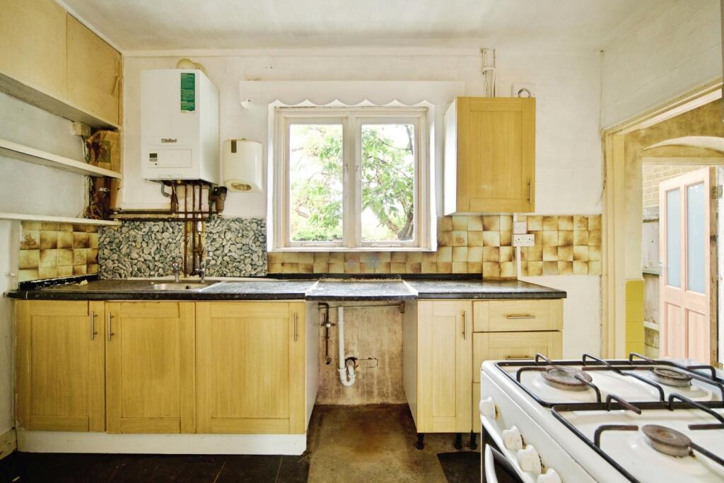 House in London - View 5