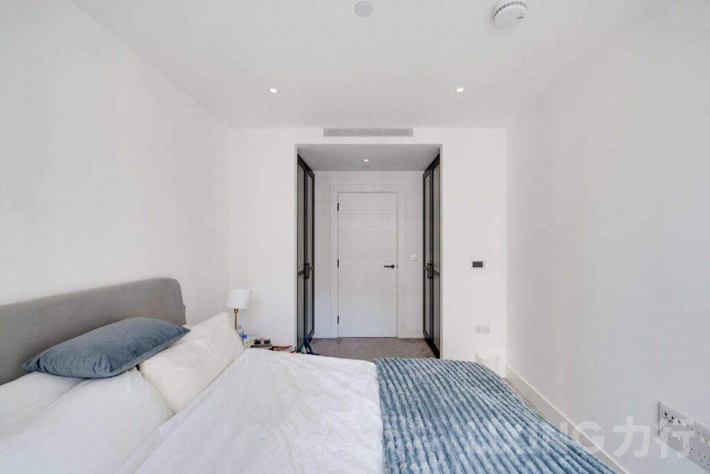 Prince of Wales Drive, Battersea, SW11 - Mehr