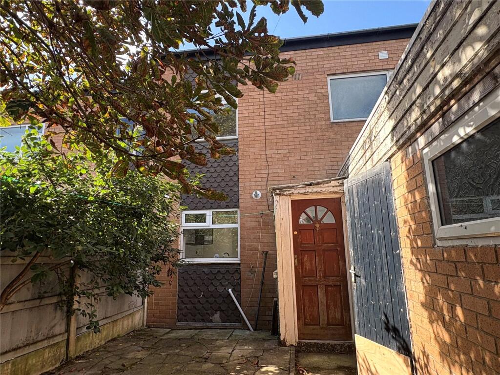 Aimson Road East, Timperley, Altrincham, WA15 – další