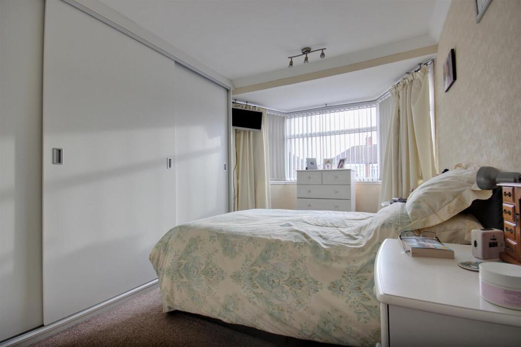 House in Anlaby - More