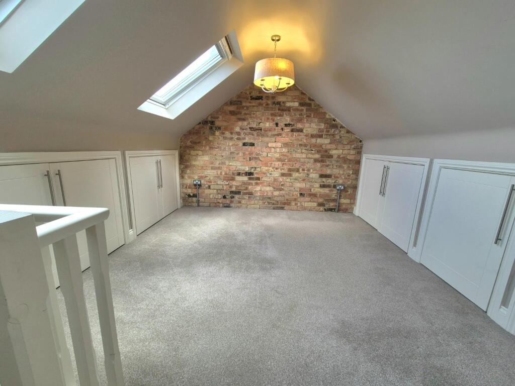House in Northampton - View 5
