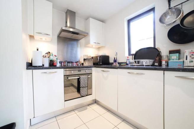 Apartment in London - More