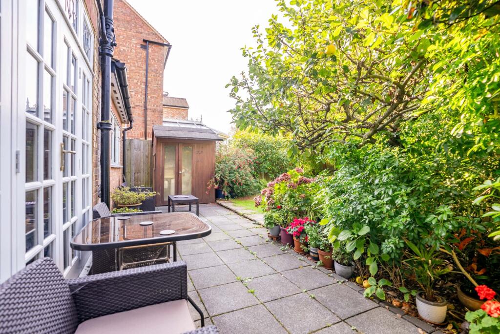 Additional image 16 of Vanda Crescent, St. Albans, Hertfordshire, AL1