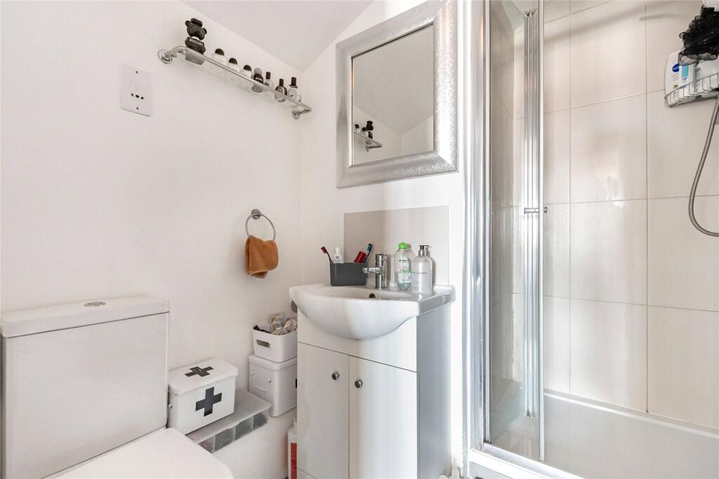 Hemlock Close, Streatham, SW16 - More