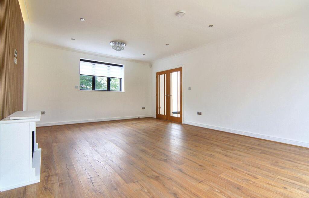 House in Coventry, Pickford Green, Allesley - View 2