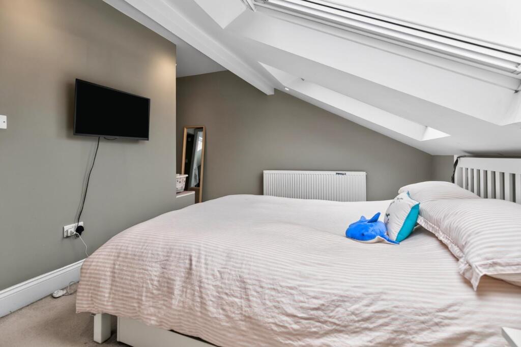 House in Harrogate, Low Harrogate - View 5