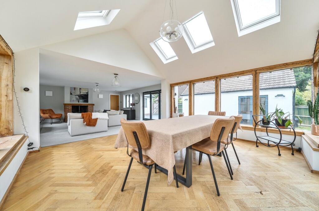 House in Salisbury - View 5
