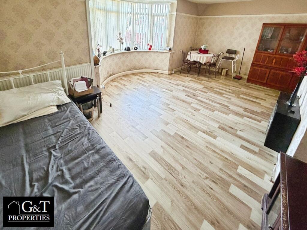 House in Dudley, West Midlands - View 2