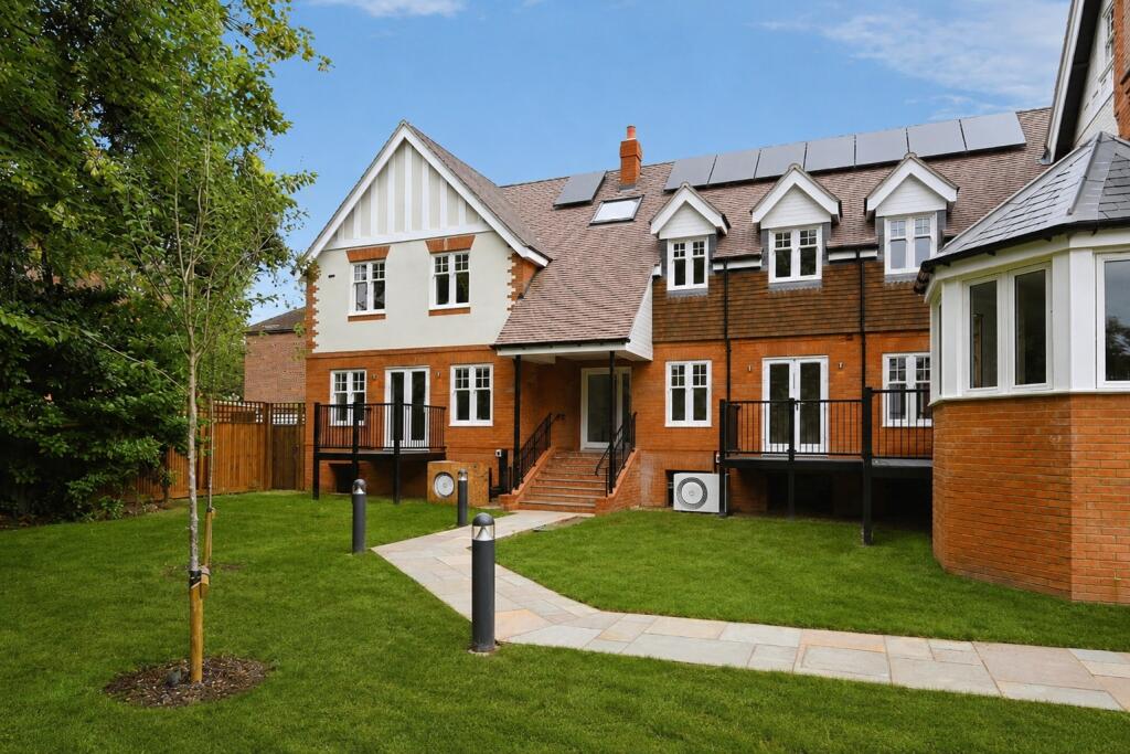 Main image of property: Hermitage Place, Bath Road, Taplow, Maidenhead