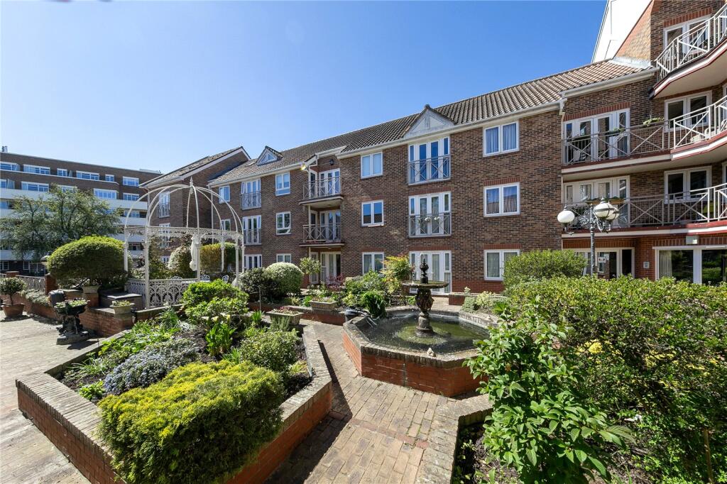 Main image of property: Sheen Road, Richmond, TW9