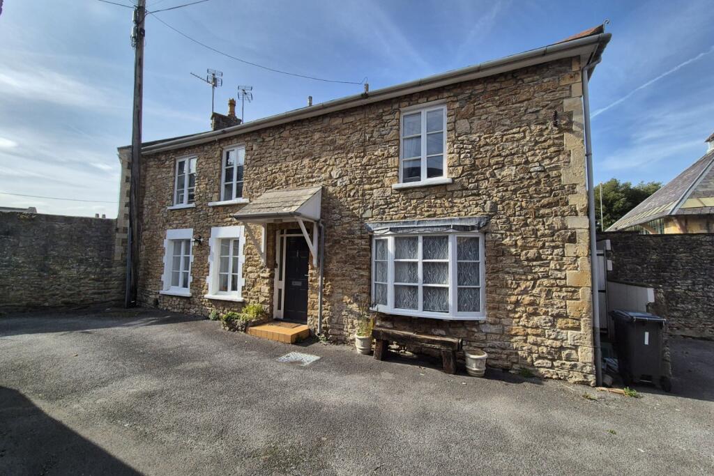 Main image of property: Seavale Road, Clevedon, North Somerset, BS21