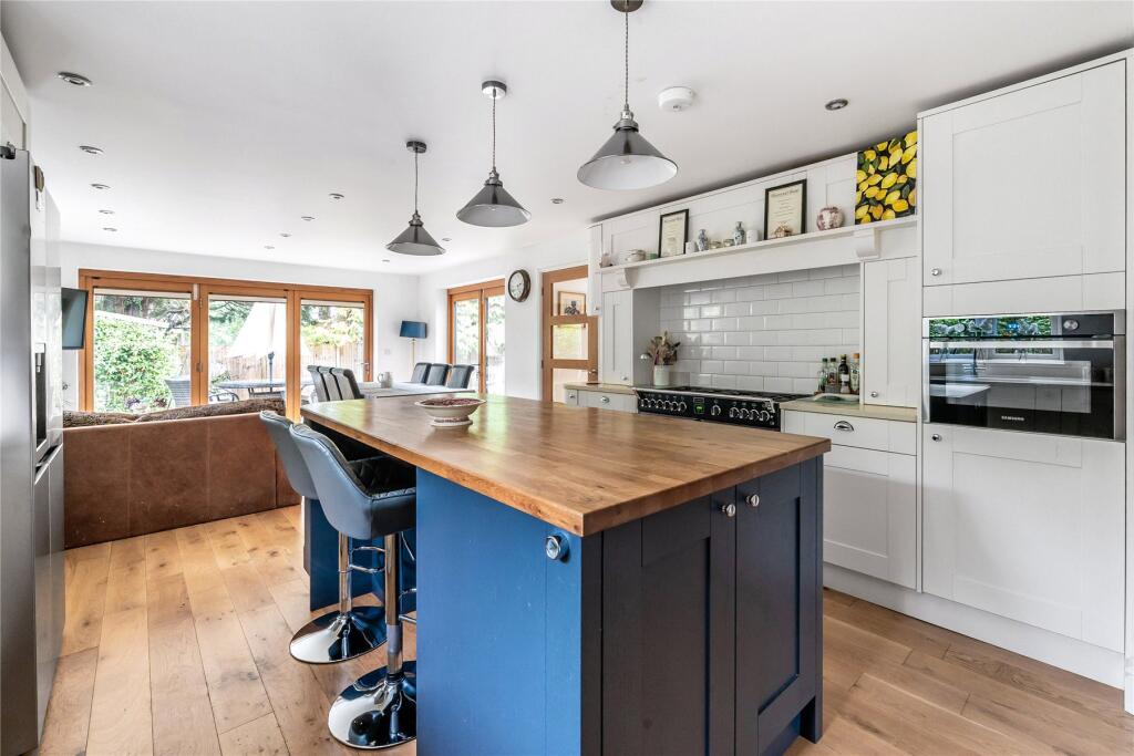 House in Guildford - View 5