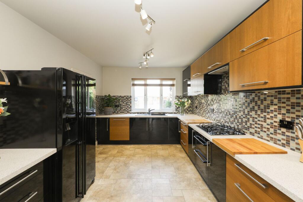 House in North East Derbyshire, New Tupton - View 5