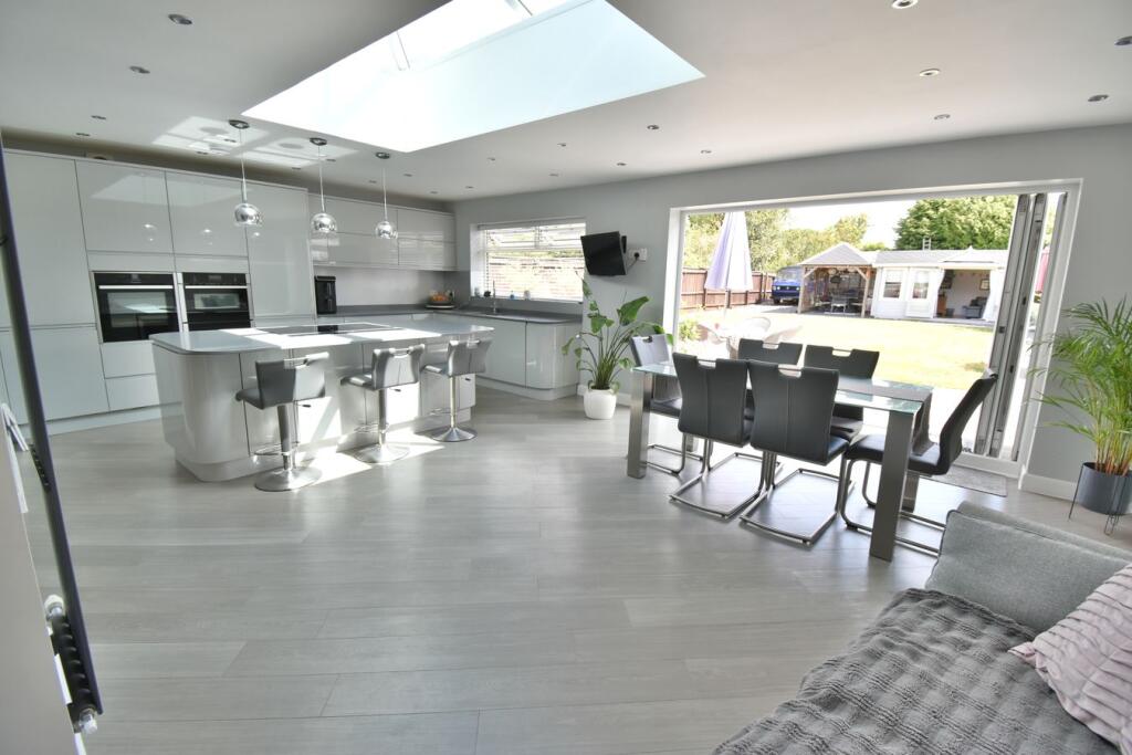 House in Ferndown - View 2
