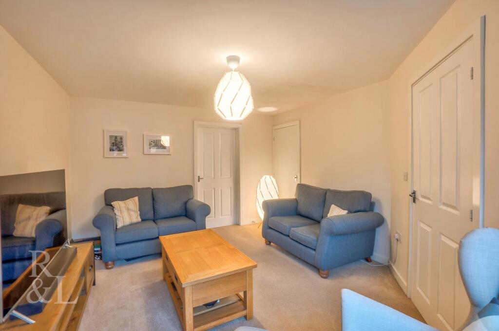 House in Wolverhampton, West Midlands - View 5