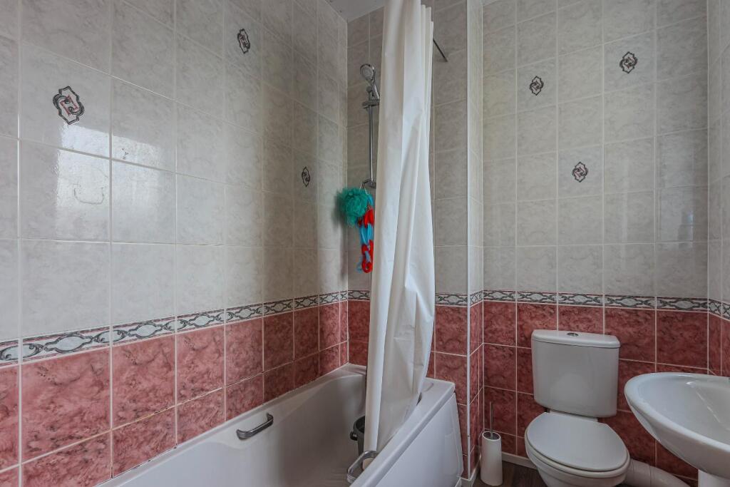 Allensbank Road, Heath - More