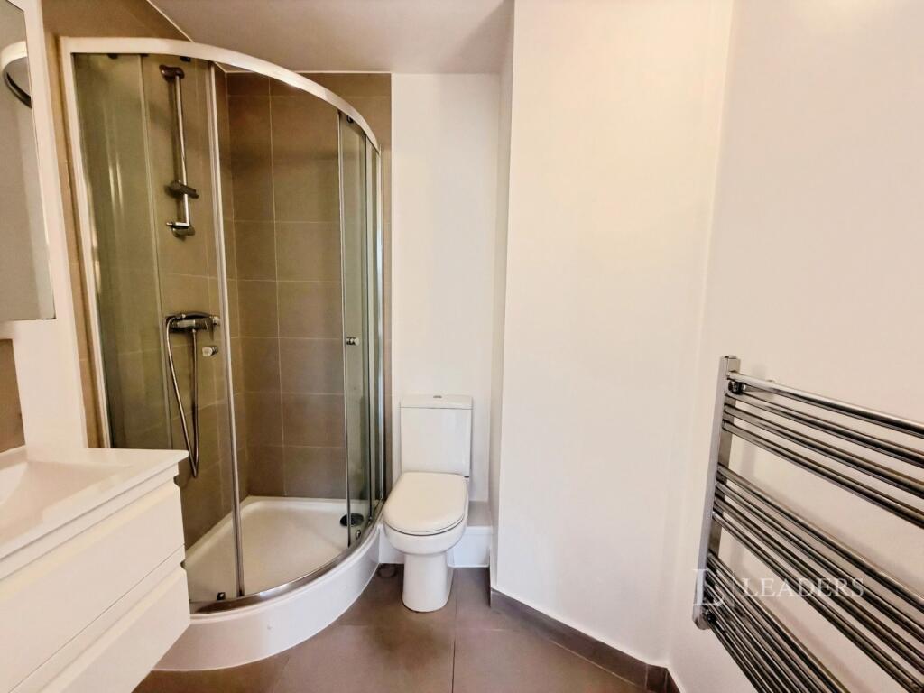 Apartment in Brighton, Prestonville - More