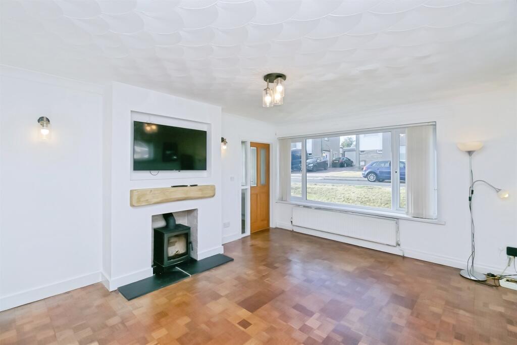 House in Llantwit Major, West Camp - More
