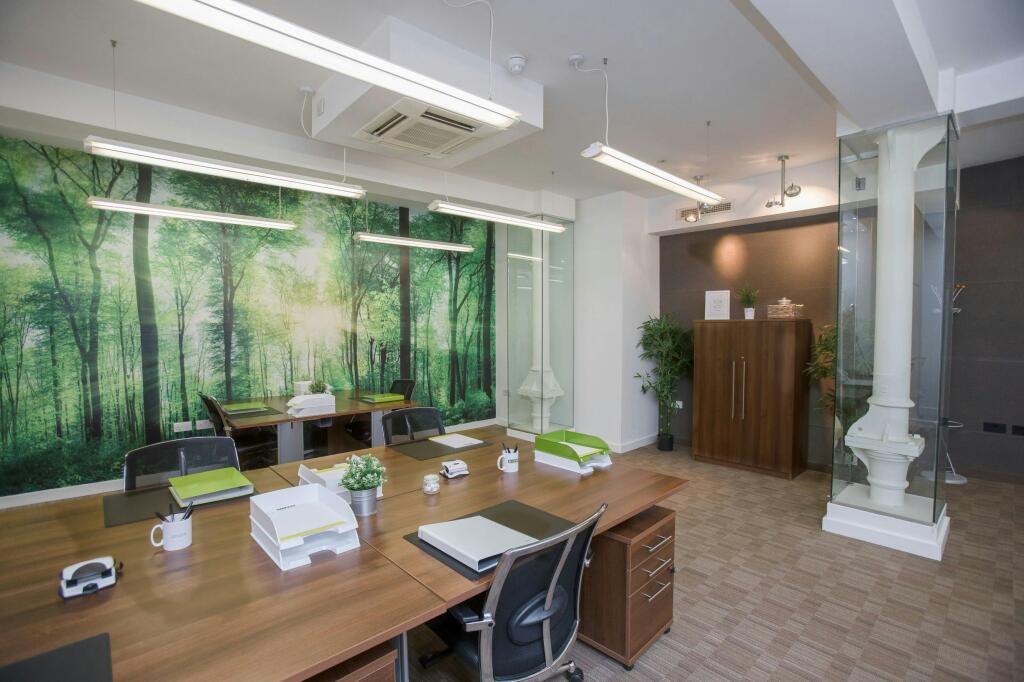 49 Piccaddilly office 2.jpg