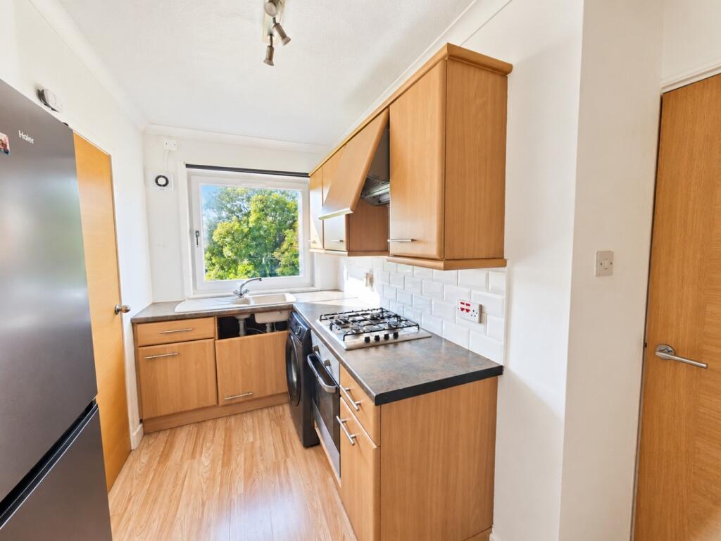 Apartment in Falkirk - View 5