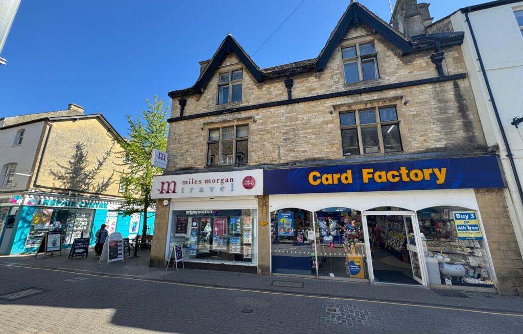 Main image of property: Cricklade Street, Cirencester, GL7