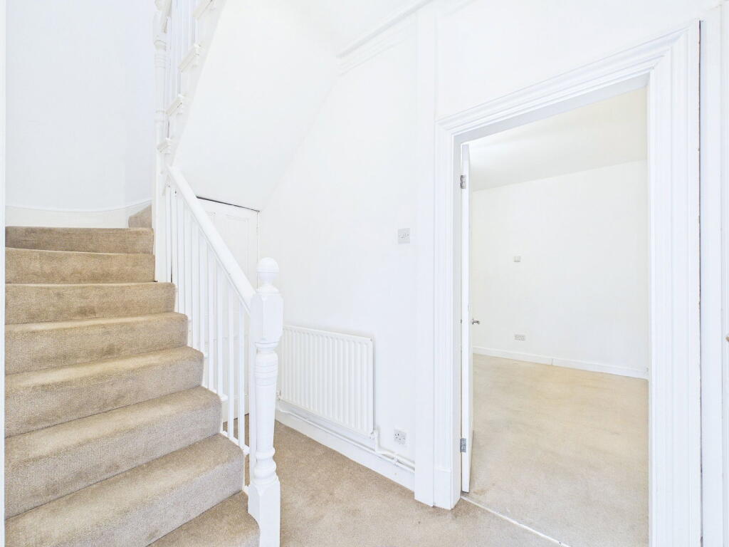 House in Leicester - View 2