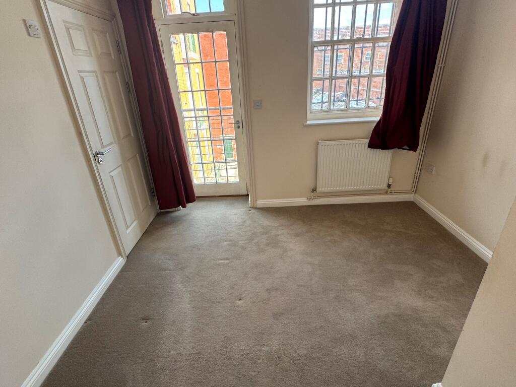 Apartment in Taunton - View 5