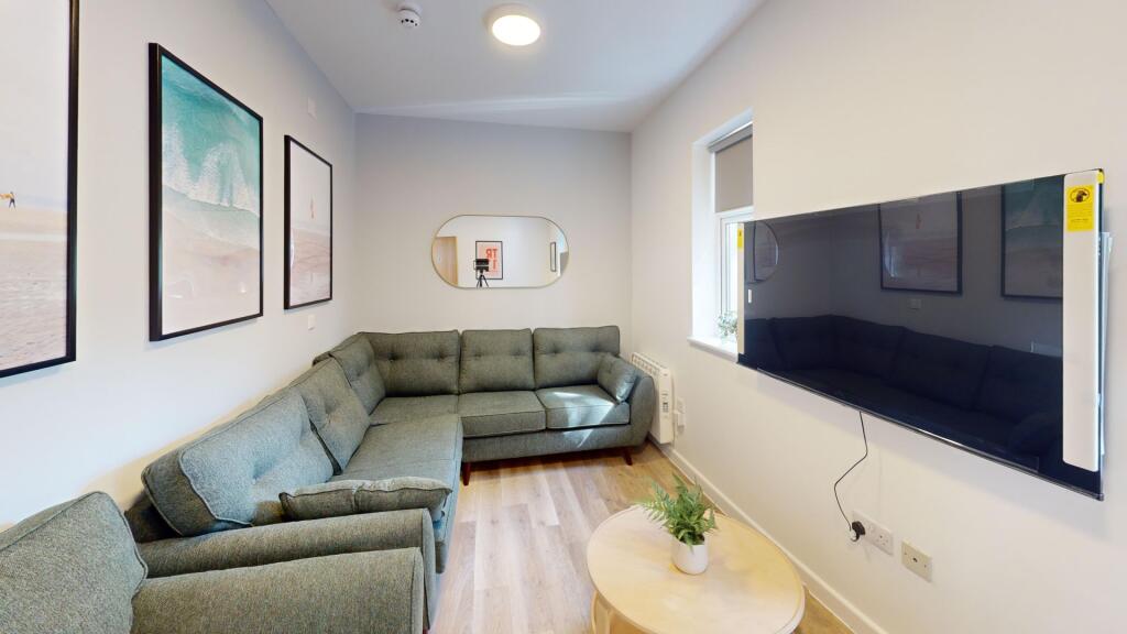 Main image of property: Flat 11, Armyn House, Bar Road TR11 4NN