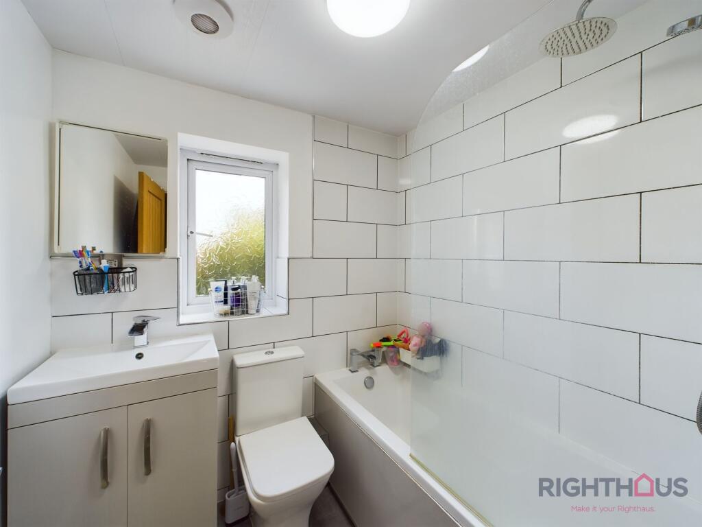 Additional image 17 of Lime Vale Way, Bradford, BD6