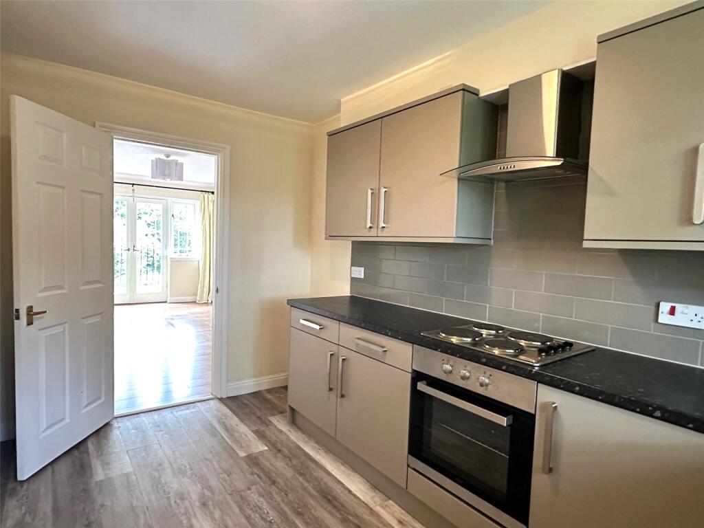 Apartment in Macclesfield, Cheshire East - View 5