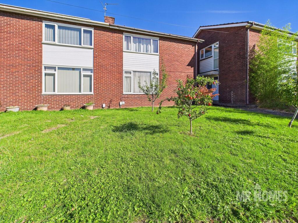 House in Cardiff, Pentrebane, Fairwater - More