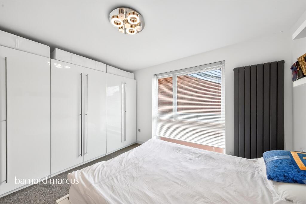 Apartment in London - View 3