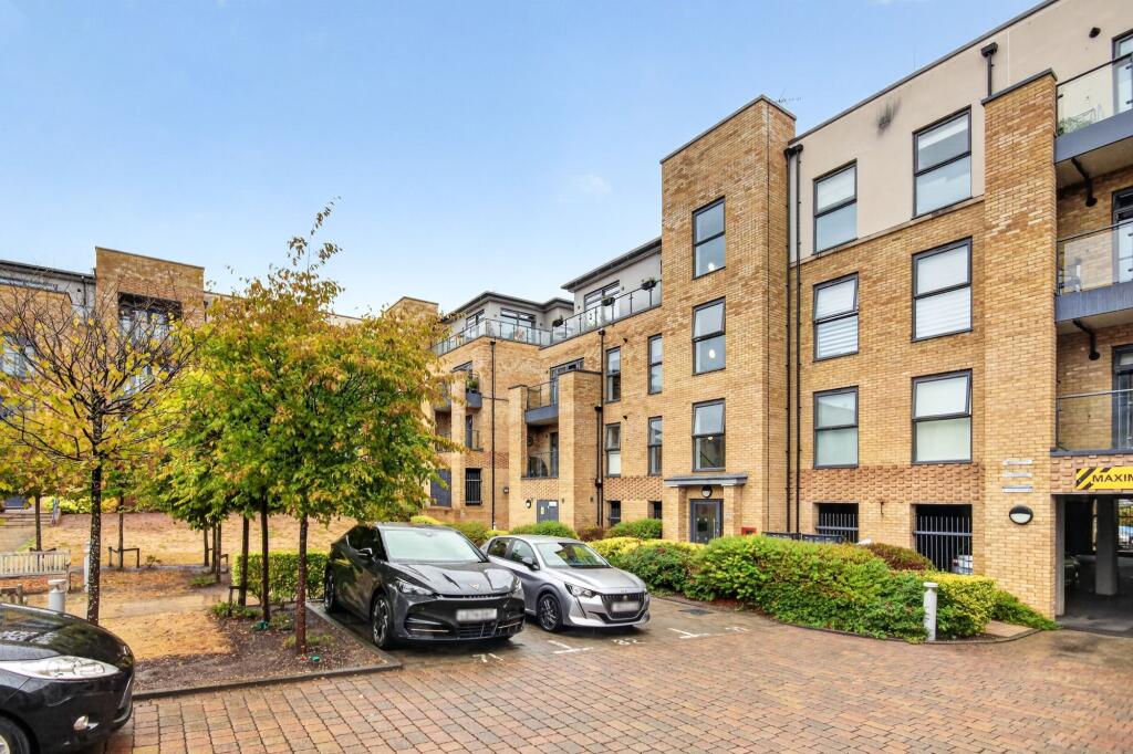 Main image of property: Broad Lane, Bracknell, RG12
