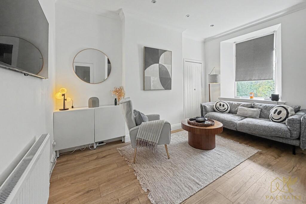 Apartment in Glasgow, South Lanarkshire - View 2