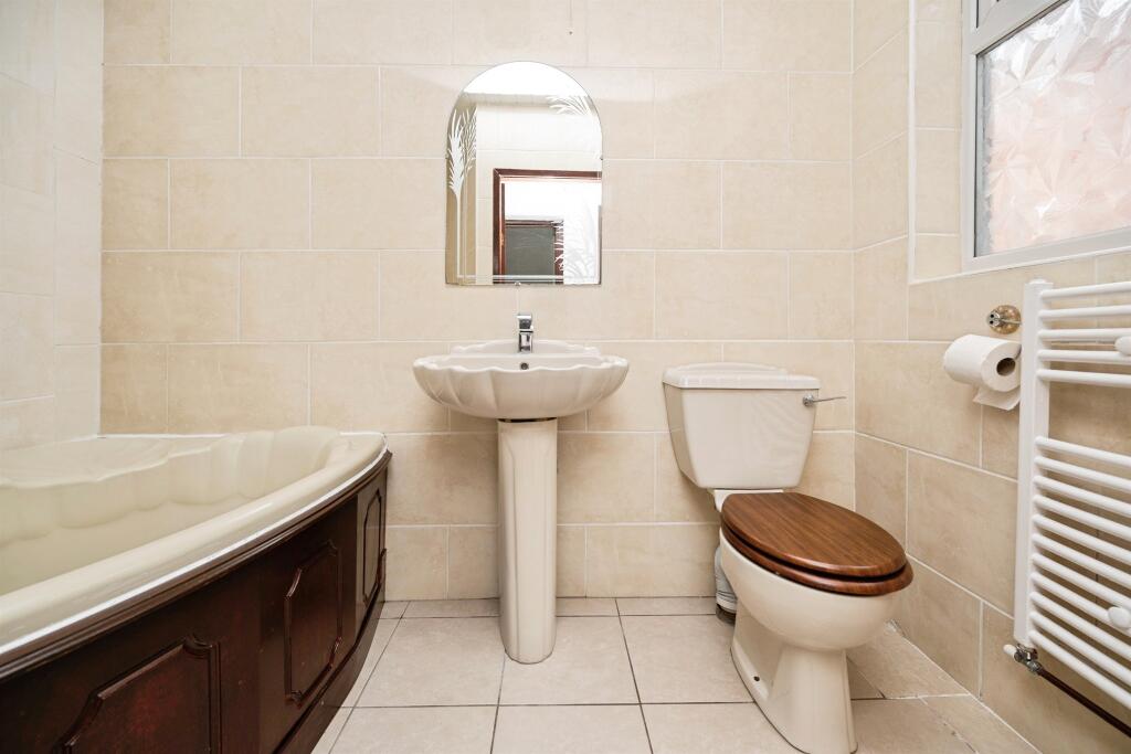 Mckean Road, Oldbury photo 3