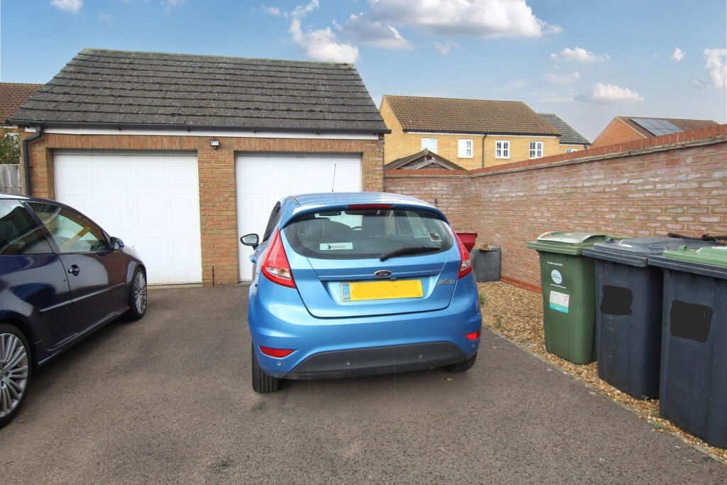 House in Stevenage - View 4