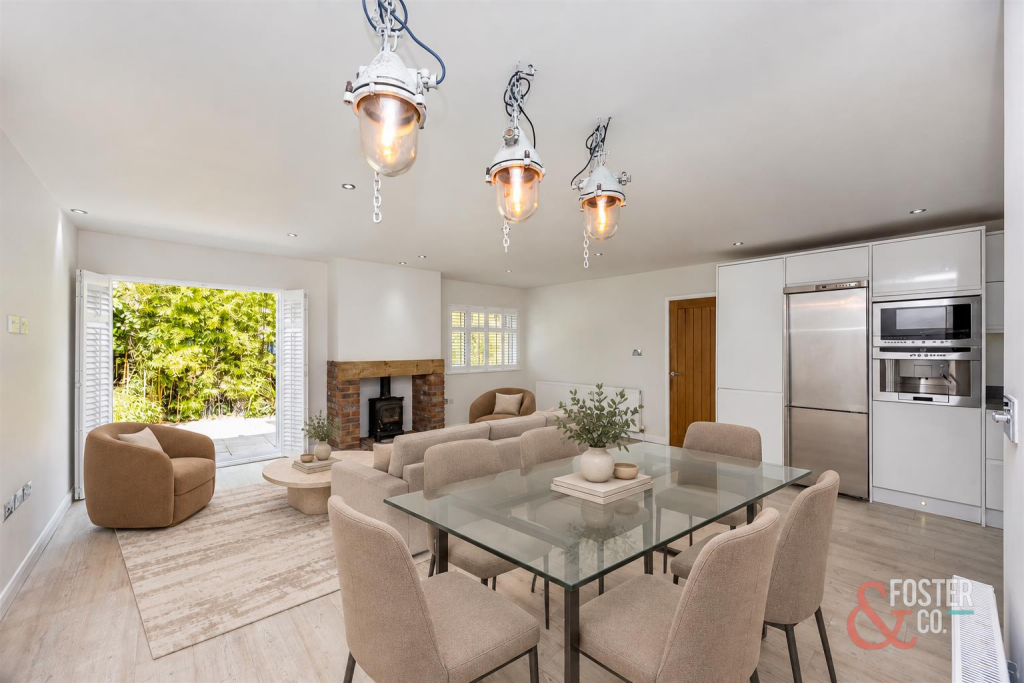 House in Patcham, Hollingbury - View 2