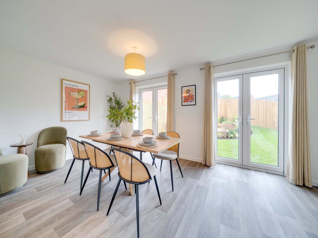 Swan Park,
Exeter Road,
Dawlish,
Devon,
EX7 0SB photo 3